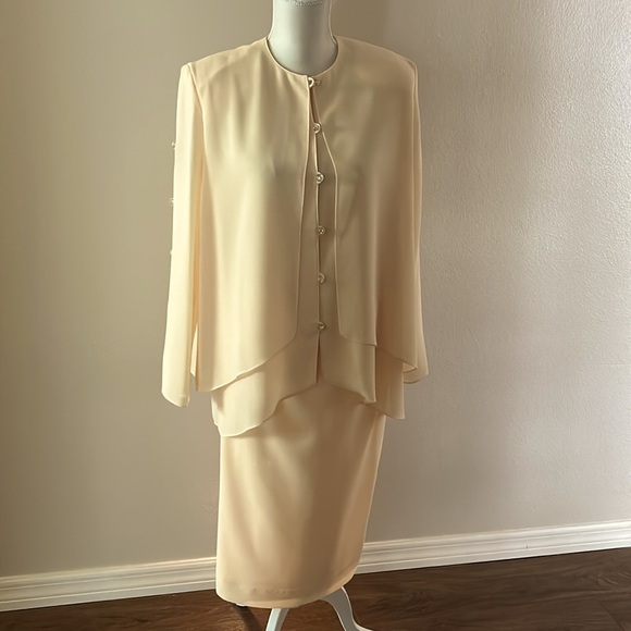 💥Caron Chicago 2 Piece Suit - Size 8💥 - Picture 1 of 10